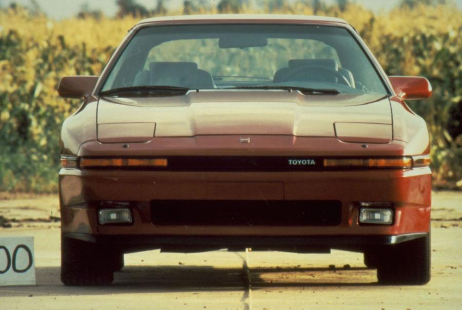  Toyota Supra 1982 года  (фото 2 из 8)